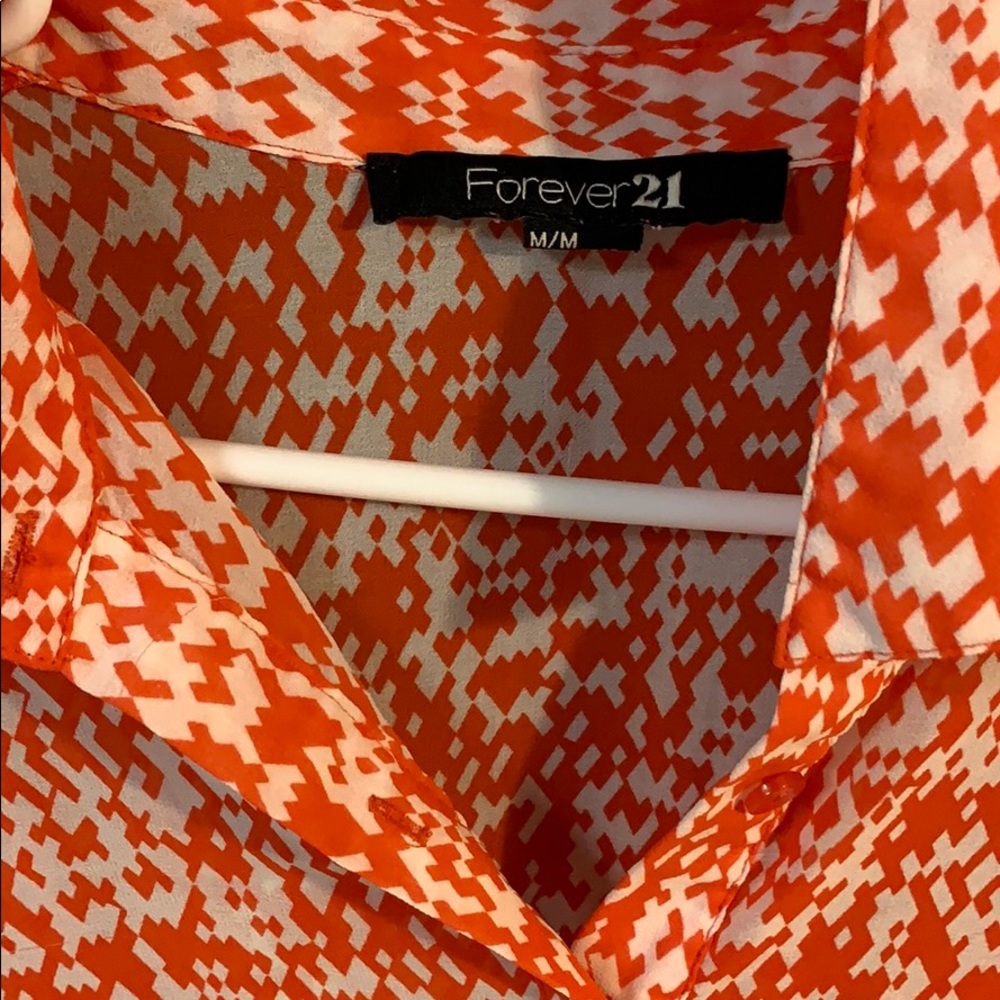 Patterned flowy top - Picture 2 of 3